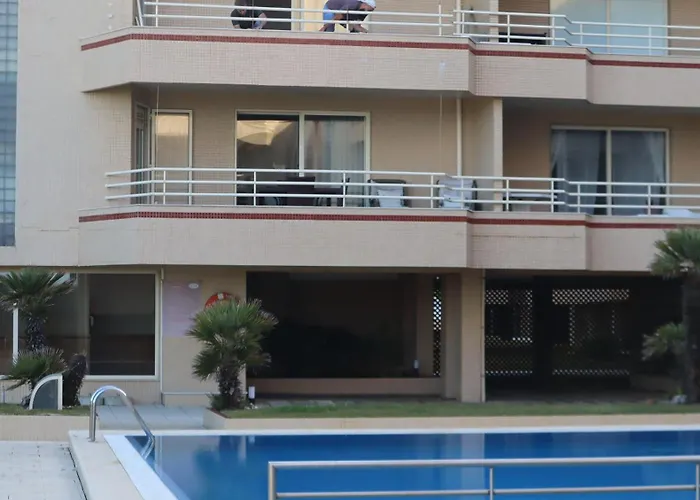 Apartamento Pool And Sea View 50 M Sea